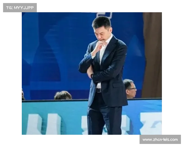 前辽宁主帅杨鸣将解说俱乐部杯半决赛,谈球队新老交替阵痛期 前辽宁主帅杨鸣将解说俱乐部杯半决赛,谈球队新老交替阵痛期